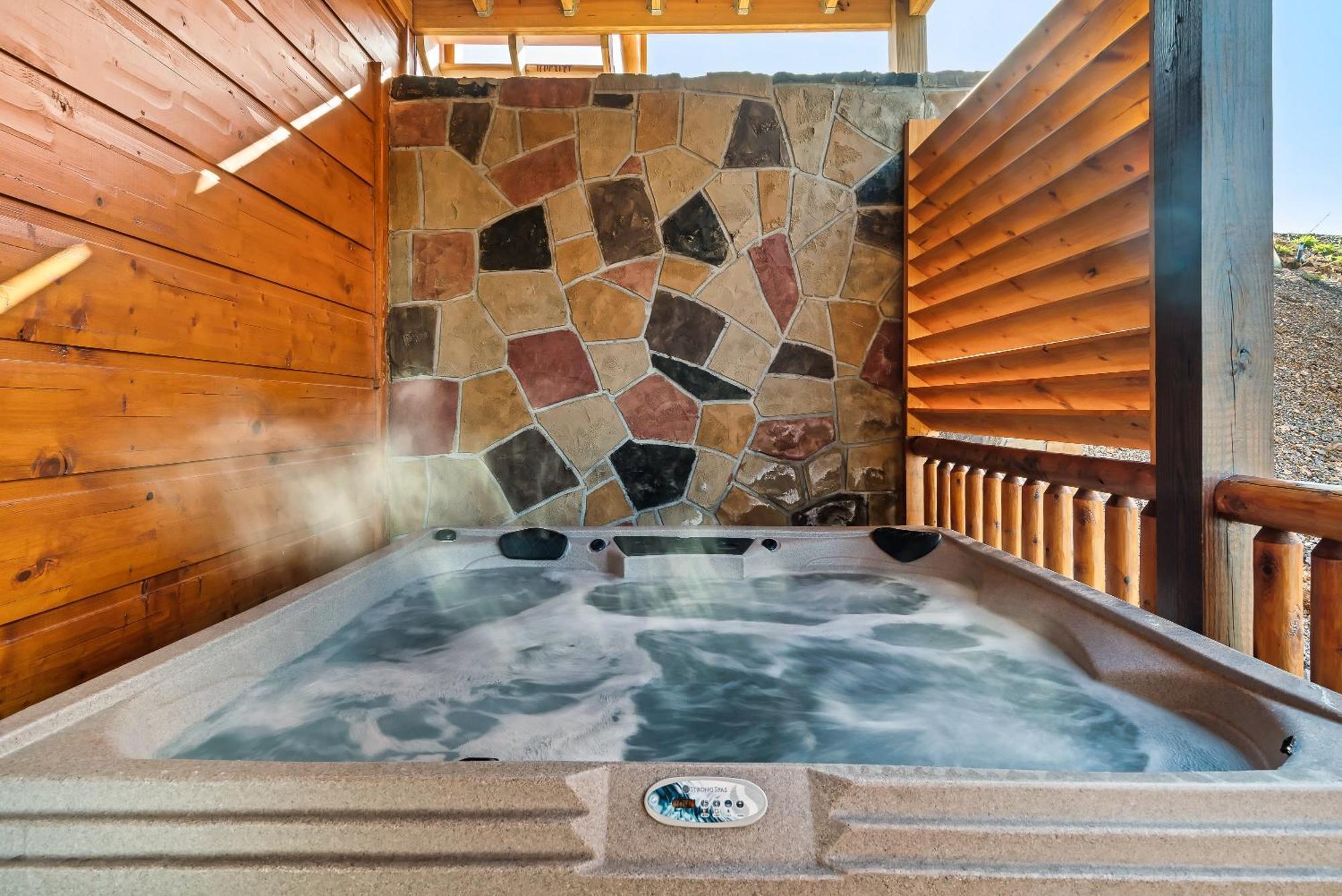 Full Equipped Cabin With A Pool And Game Room Smokies Views Gatlinburg Zewnętrze zdjęcie