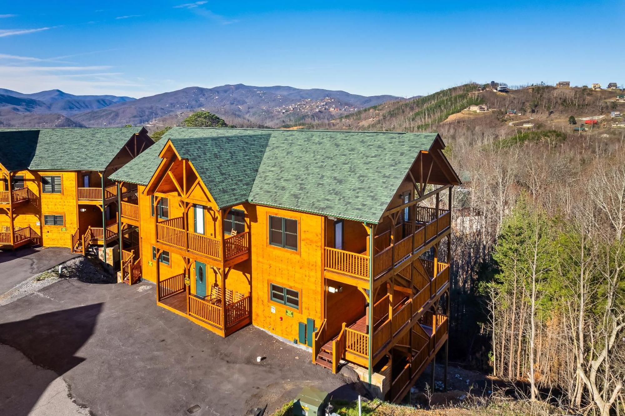 Full Equipped Cabin With A Pool And Game Room Smokies Views Gatlinburg Zewnętrze zdjęcie