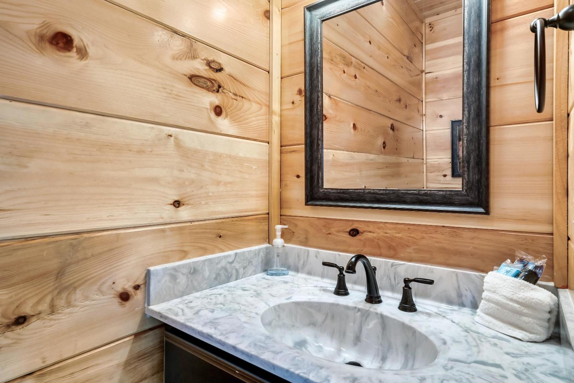 Full Equipped Cabin With A Pool And Game Room Smokies Views Gatlinburg Zewnętrze zdjęcie
